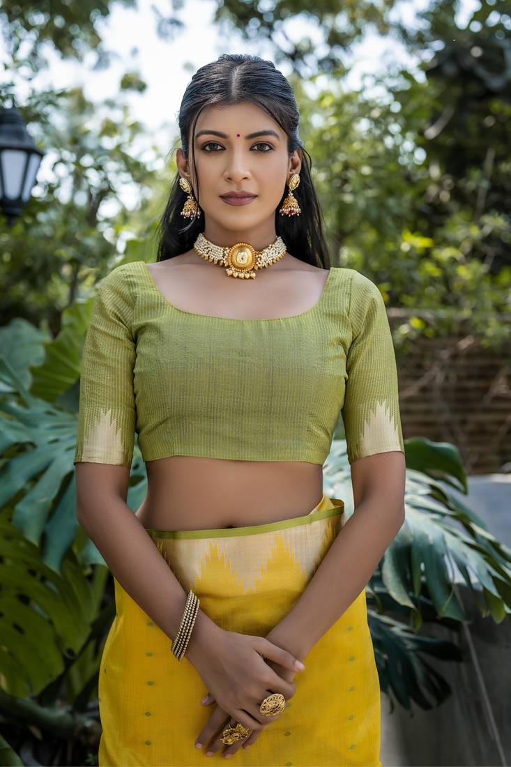 Yellow bangali style Semi Tussar Silk Bland Temple Border & contrust Pallu Saree With Blouse