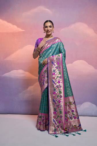 Rama Soft Banarasi Saree With Kanjivaram Weaving Texture And Contrast Weaving Border With Blouse