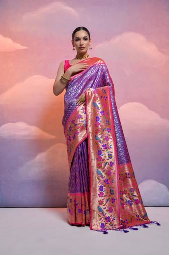 Royal Blue Soft Banarasi Saree With Kanjivaram Weaving Texture And Contrast Weaving Border With Blouse