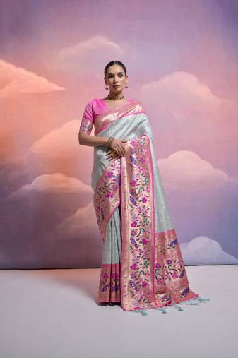 Sea Green Soft Banarasi Saree With Kanjivaram Weaving Texture And Contrast Weaving Border With Blouse