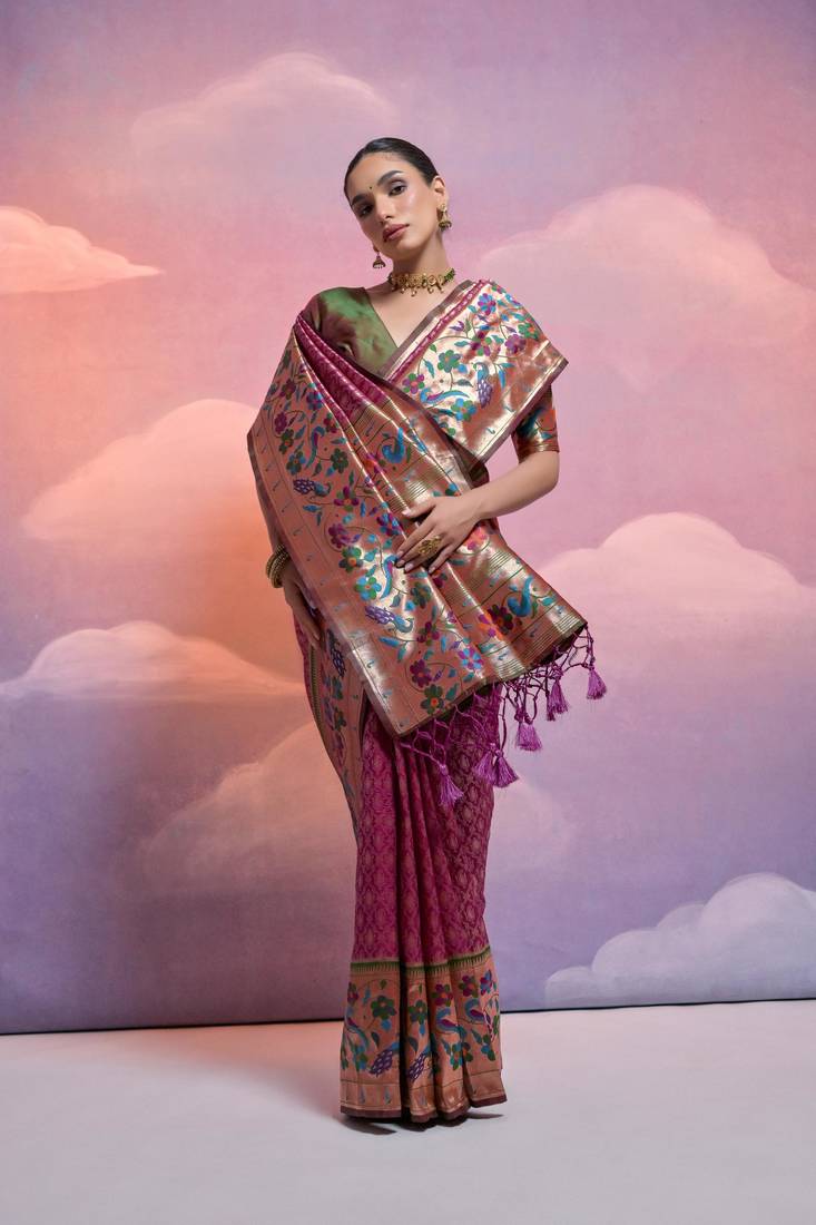 Wine Soft Banarasi Saree With Kanjivaram Weaving Texture And Contrast Weaving Border With Blouse