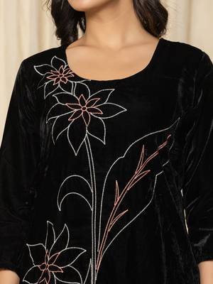  black embroidered velvet co-ord set 4