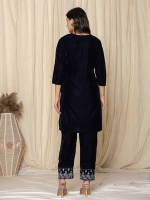  blue embroidered velvet co-ord set 3