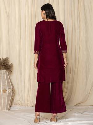  pink zari work velvet co-ord set 3