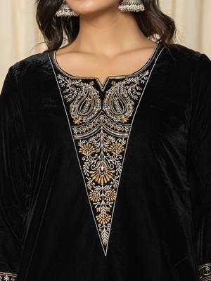  black velvet embroidered co-ord set 4