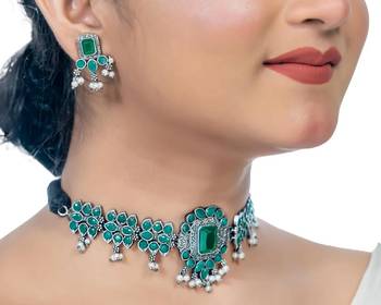 Pearl stone emerald green choker set indian temple jewellery, gift for her ethnic choker set, kemp jewelry 1