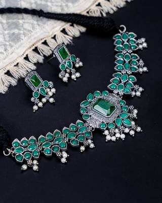 Pearl stone emerald green choker set indian temple jewellery, gift for her ethnic choker set, kemp jewelry 4