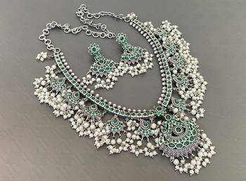 Oxidised green stone necklace set, indian jewellery, south indian jewellery, pearl necklace set green stone 2