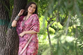 Pink Desi Tussar Silk Saree With Printed Pattern Pallu And Zari Weaving Border With Blouse 4