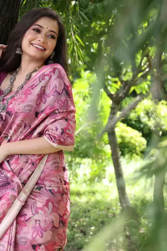 Pink Desi Tussar Silk Saree With Printed Pattern Pallu And Zari Weaving Border With Blouse