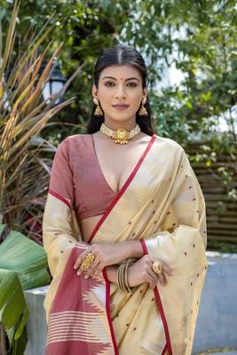 Cream Semi Tussar Silk Saree With Bandhani Style Temple Border With Blouse 3