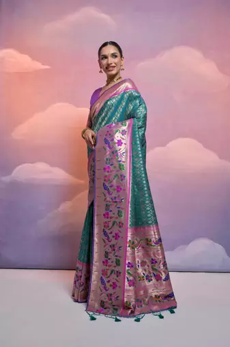 Rama Soft Banarasi Saree With Kanjivaram Weaving Texture And Contrast Weaving Border With Blouse