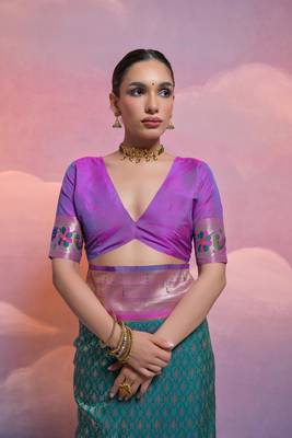 Rama Soft Banarasi Saree With Kanjivaram Weaving Texture And Contrast Weaving Border With Blouse 4