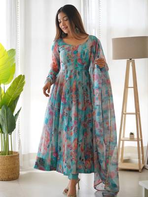 TABBY ORGANJA SILK FABRIC FULLY FLAIR KALI PATTERN AND CANVAS PATTA WITH DUPPTA SET ,PENT READY TO WEAR 3
