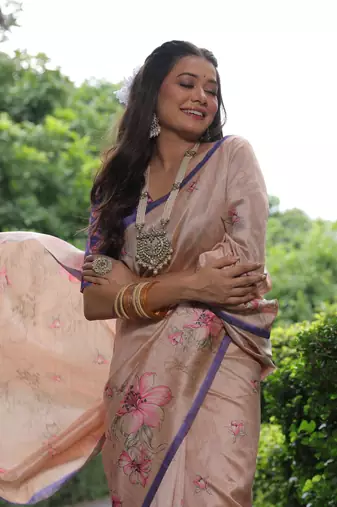 Off White Soft Tussar Silk Saree With Floral Print Pallu And Border With Blouse