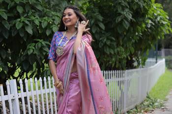 Pink Soft Tussar Silk Saree With Floral Print Pallu And Border With Blouse 2