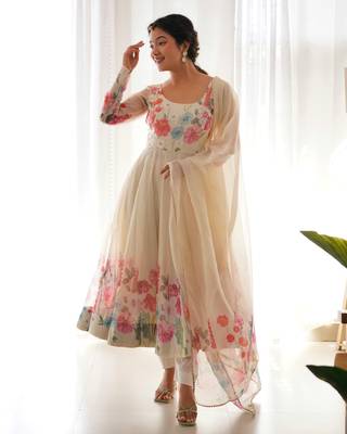 PURE SOFT ORGANJA SILK FABRIC FULLY FLAIR KALI PATTERN AND CANVAS PATTA WITH DUPPTA SET ,PENT READY TO WEAR 4