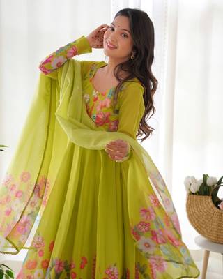 PURE SOFT ORGANJA SILK FABRIC FULLY FLAIR KALI PATTERN AND CANVAS PATTA WITH DUPPTA SET ,PENT READY TO WEAR 5