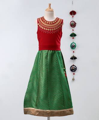 Twisha girls stylish embroidered choli with  brocade lehenga with fancy latkan  -red & green 1