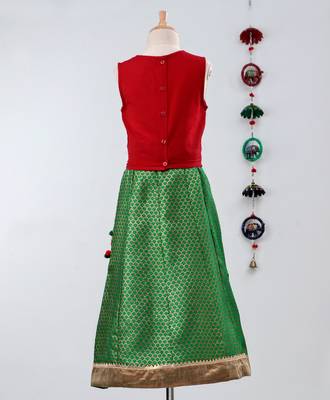 Twisha girls stylish embroidered choli with  brocade lehenga with fancy latkan  -red & green 2