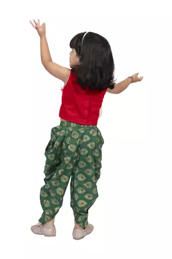 Twisha round neck sleeveless top with dhoti-red and green