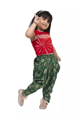 Twisha round neck sleeveless top with dhoti-red and green