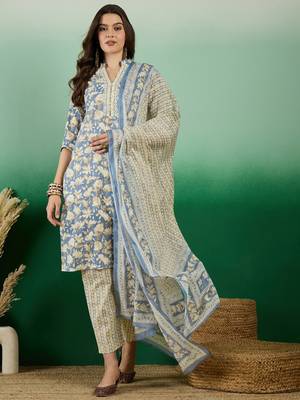 Grey embroidered cotton v neck kurta sets 1