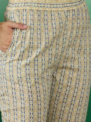 Grey embroidered cotton v neck kurta sets 4