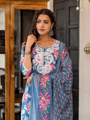 Teal blue embroidered cotton v neck kurta sets 5