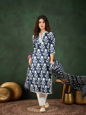 Navy blue printed cotton round neck kurta sets 1