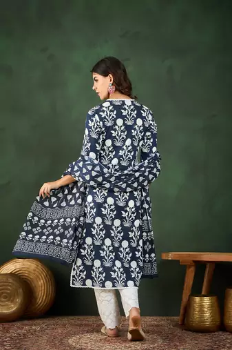 Navy blue printed cotton round neck kurta sets