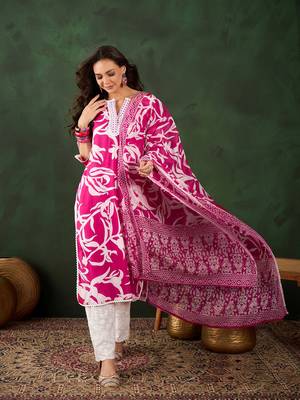 Pink printed cotton round neck kurta sets 1