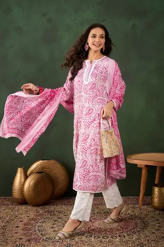 Pink printed cotton round neck kurta sets