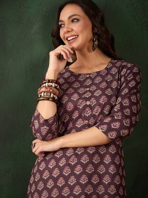 Brown printed cotton round neck kurta sets 3