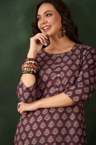 Brown printed cotton round neck kurta sets