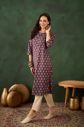 Brown printed cotton round neck kurta sets
