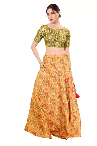 Mehendi Green Padded Jacquard Round Neck Blouse