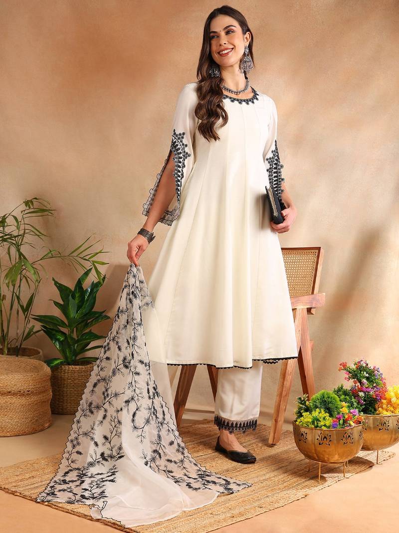 Women White solid silk blend embroidered fancy flared kurta trousers with dupatta