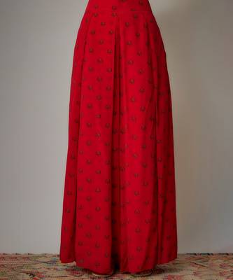 Red viscose hand embroidered & printed cape set 4