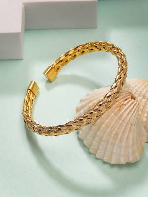  men's gold-plated stainless steel cuff bracelet 1