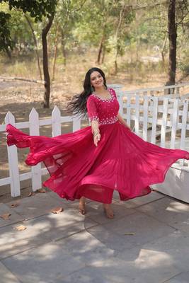 PINK GOWN WITH ATTRACTIVE EMBROIDERED BEADS WORK IN GEORGETTE 6