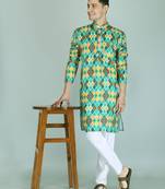 Men green printed cotton blend kurtas