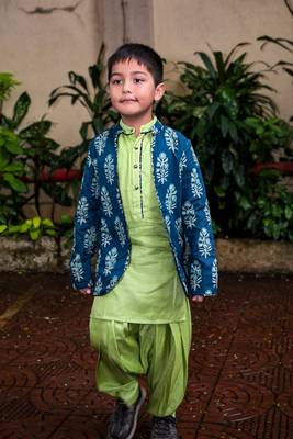 Green art silk printed boys-kurta-pyjama 2