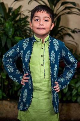 Green art silk printed boys-kurta-pyjama 3