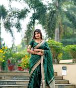 Green soft banarasi raw silk with zari weaving lining design saree with unstitched blouse