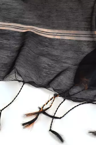 Aakar black linen saree with unstitched blouse piece