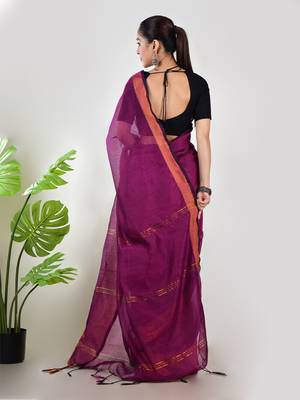 Aakar purple linen saree with unstitched blouse piece 3