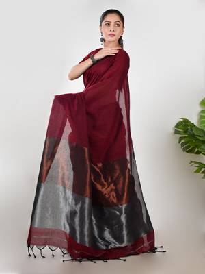 Aakar maroon linen saree with unstitched blouse piece 2