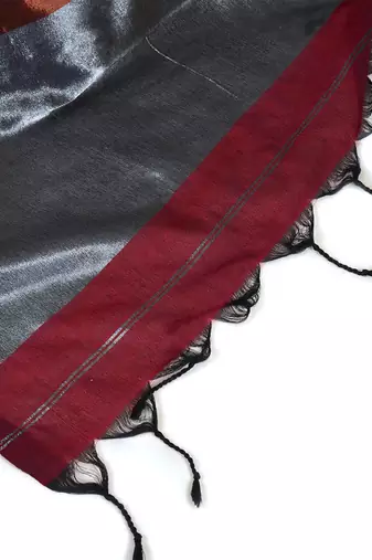 Aakar maroon linen saree with unstitched blouse piece