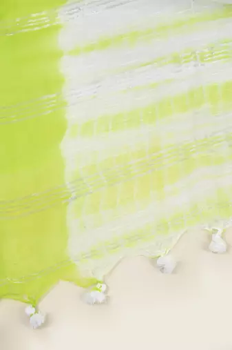 Aakar green mul cotton saree with unstitched blouse piece